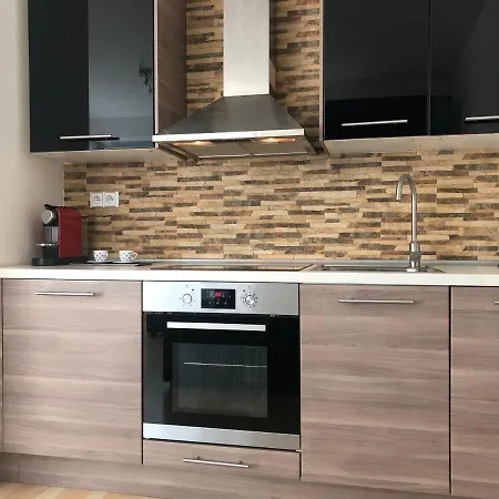 Moderni Apartman V Centru Mesta