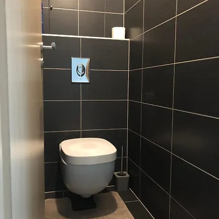 Moderni Apartman V Centru Mesta 아파트