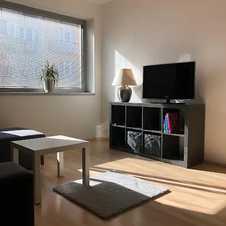 Moderni Apartman V Centru Mesta 아파트 *